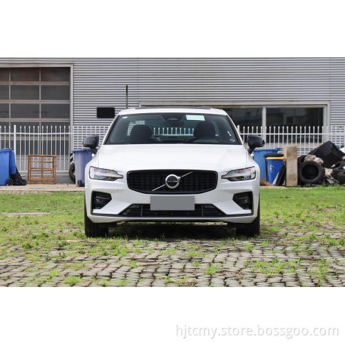 Factory Fornitura direttamente in stock Volvo S60 Nuovi veicoli energetici 2.0T L4 48V2WD Nuovi arrivi Carros Car in vendita